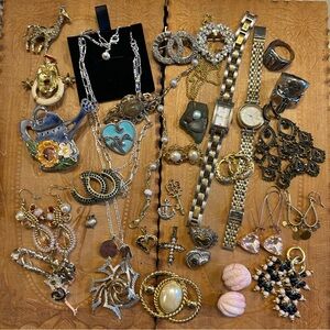 Estate jewelry lot